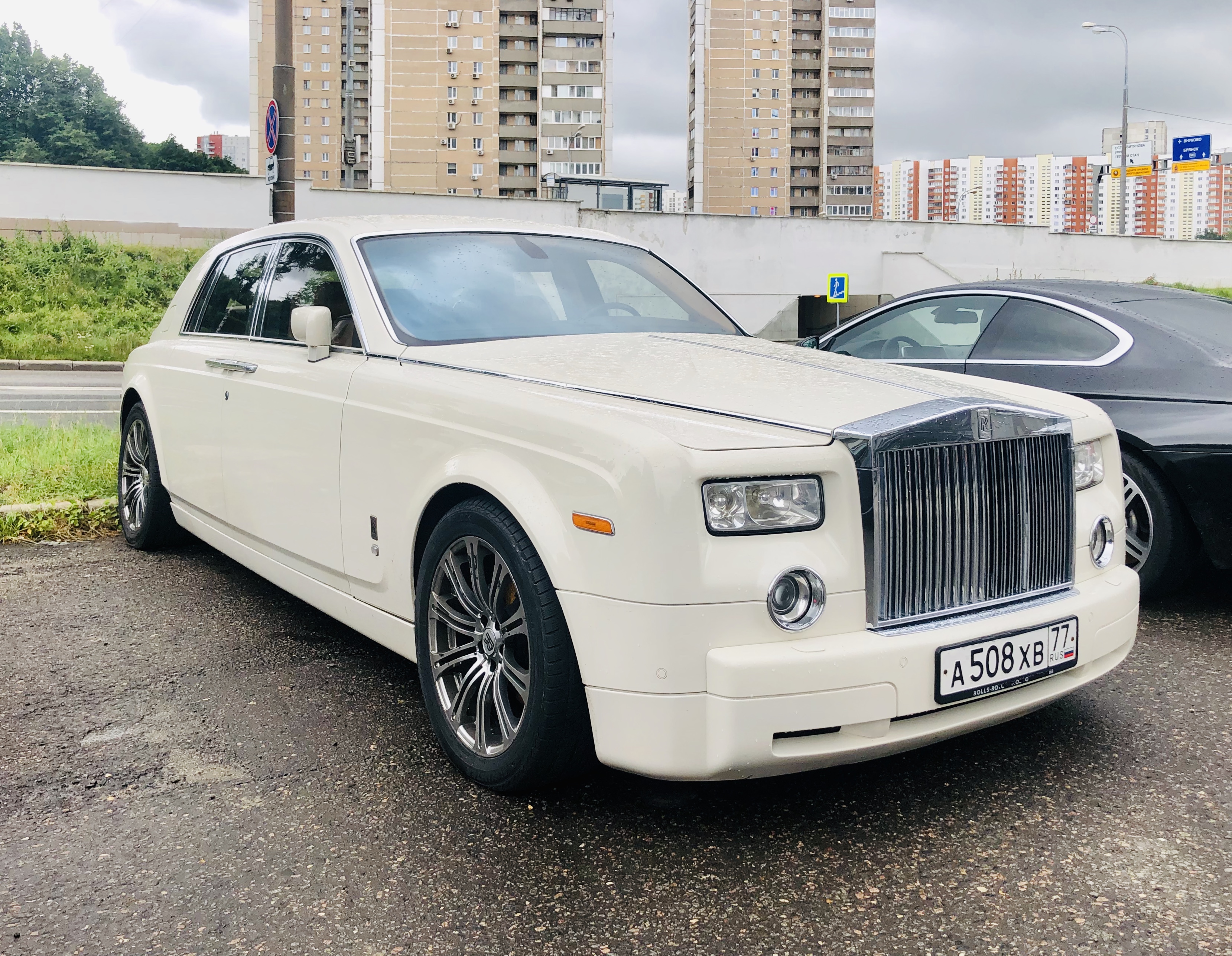 Новые Rolls-Royce в наличии